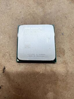 Predám procesory G3250 / i3-2100 / Xeon / i3-4130 - 11