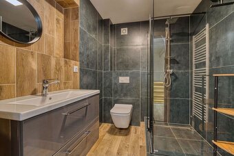 NOVÁ CENA | Rekonštruovaná wellness chata – Vrbov - 11