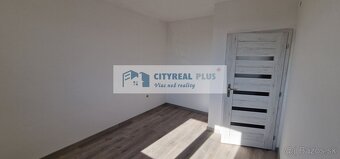 Ponúkam na predaj novostavbu 4 izbového rodinného domu Dvory - 11
