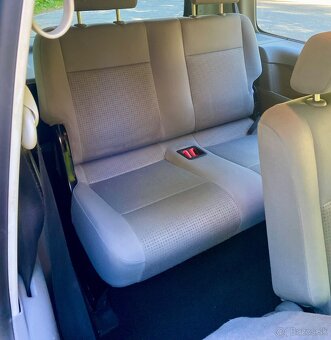 VOLKSWAGEN CADDY MAXI 1.9 TDI 77KW bez DPF 2010 7 miest - 11