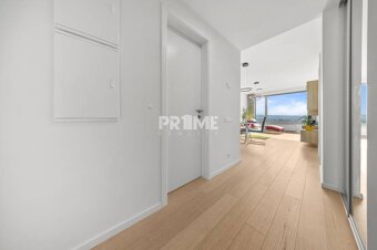 EXKLUZÍVNY 2i byt (16 p.),SKY PARK, KLÍMA, VÝHĽAD, PARKING,  - 11