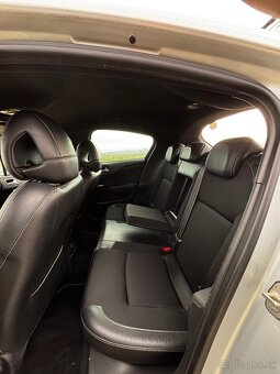 Citroën DS4 1.6 e-HDi - 11