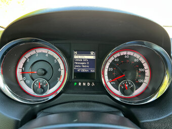 Dodge Grand Caravan SXT 3.6 V6, 1 majitel, 47 000 km - 11