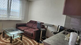 Prenajmem 1 izbový byt - 11