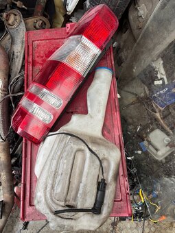 Mercedes-benz sprinter w906 - 11