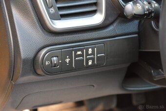 KIA XCeed 1.40 T-GDi, Automat, SR voz, 1. maj - 11