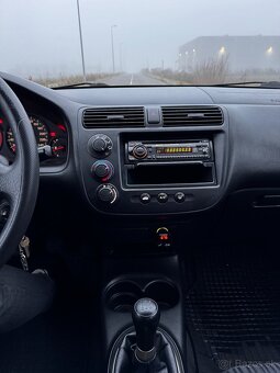 HONDA CIVIC 1.6 VTEC / garážovaná - 11