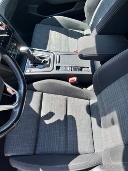 VW Passat 2.0 TDi model 2021 - 11