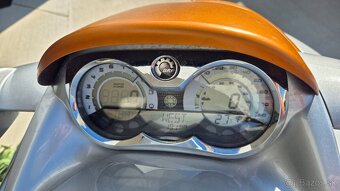 Vodný skúter Sea-Doo RXT 255 - 11