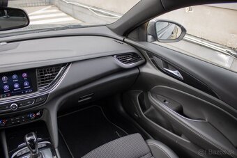 Opel Insignia ST 2.0 CDTI BiTURBO 210k S&S Ultimate 4x4 AT8 - 11