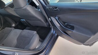 Predam Volkswagen Passat Variant B6 1.9TDi,77Kw bez DPF - 11
