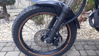 Yamaha XG 250 Tricker - 11