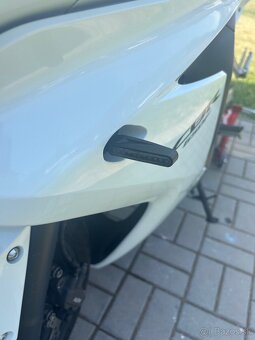 Honda CBR 650 F - 11