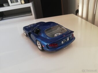 1:18 DODGE Viper, modra Bburago - 11