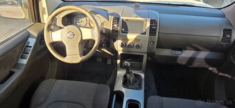 Nissan Pathfinder 2.5 dCi 4x4 - 11