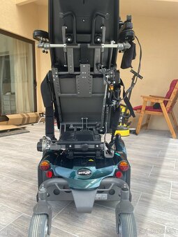 Polohovateľný elektrický invalidný vozík PERMOBIL C500 - 11
