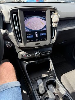 Volvo XC40 T2 Momentum - 11