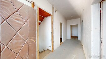 Dvojpodlažný dom za cenu pozemku; Trnava pri Laborci - 11