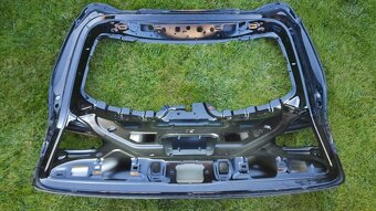 Mercedes GLC X253 W253 2015 - Zadna kapota kufor dvere veko - 11