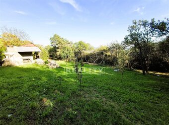 VÝHRADNE Pozemok s chatkou, Prešov, časť Kalvária, 950 m2 - 11