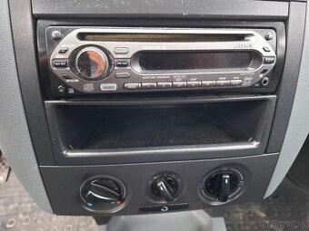 ŠKODA FABIA 1,2 HTP 2003 - 11