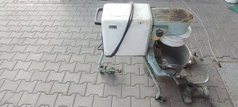 Mlynček, robot Feuma ascobloc - 11
