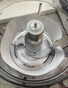 Bosch MultiTalent 8 MC812W501 kuchynský robot - 11