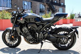 Honda CB1000R Black Edition - 11