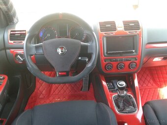 VW Golf 5 GTI - 11