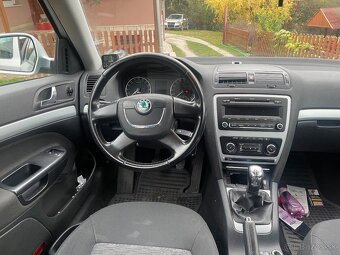 skoda octavia 2 1.6 tdi - 11