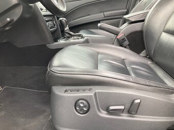 SKODA SUPERB Combi 2.0 TDI FULL VYBAVA - 11