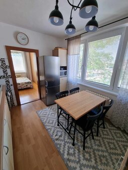 Velký 3 izb byt, zariadený centrum OC Aupark - 11