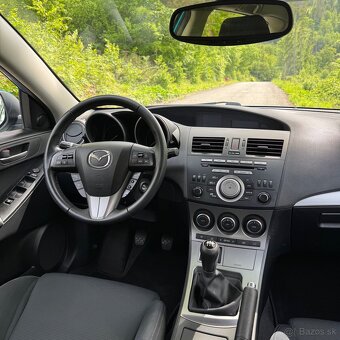 Mazda 3 benzin - 11
