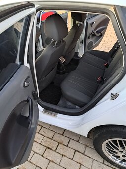 Seat Ibiza 1.4 benzín 63KW - 11