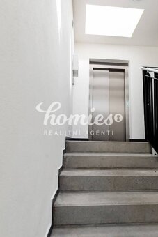 PRENÁJOM 3 izbový luxusný byt v úplnom v centre Nitry s park - 11