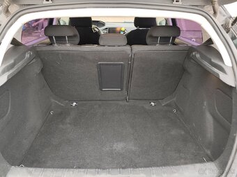 Peugeot 308 2014 1.6 - 11