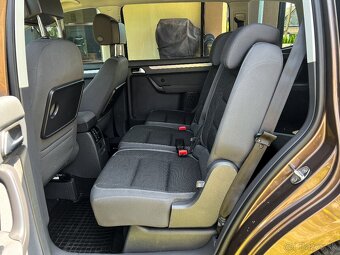 Volkswagen Touran 1.6 TDI, Sk pôvod, Nebúrané,7 miestne - 11