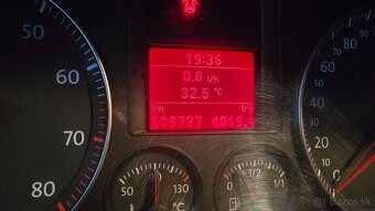 Volkswagen Jetta 1.6 mpi 75kw - 11