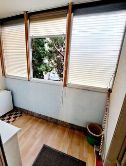 Priestranný a kompletne zariadený 3-izbový byt, ul. Gorkého - 11