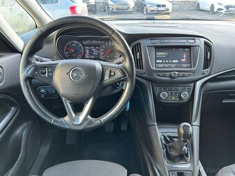 Opel Zafira Tourer - 11