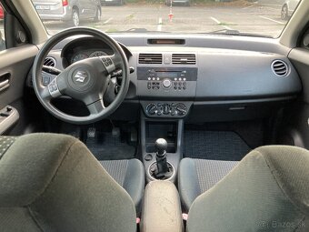 Suzuki Swift 1.3 16V GLX - 11
