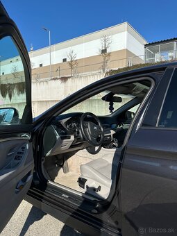 BMW F10 528i - 11