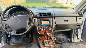 Mercedes ML400 V8 - 11