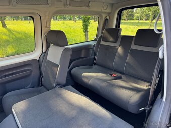 Volkswagen Caddy Maxi 7miestna - 11