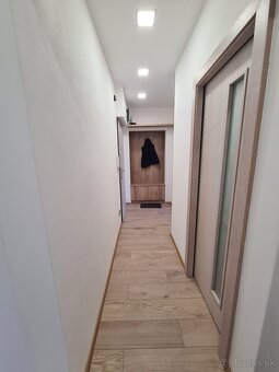 Na prenájom 2 izbový byt - 11