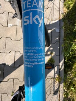 Predám cestný bicykel Frog Road 70 Team Sky edition - 11