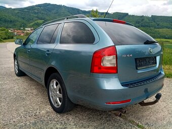 ŠKODA OCTAVIA COMBI II 2.0 TDI CR  XENON TOP 2012 - 11