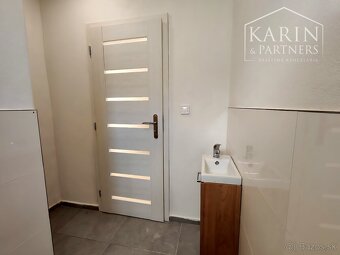 Kompletne zrekonštruovaný dvojpodlažný dom 8 km od Lučenca - 11