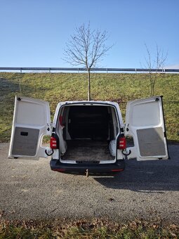 VW Transporter T6 2.0TDi 110 KW M6 10/2018 - 11