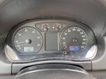 Volkswagen Polo 1.4i 55KW - 11